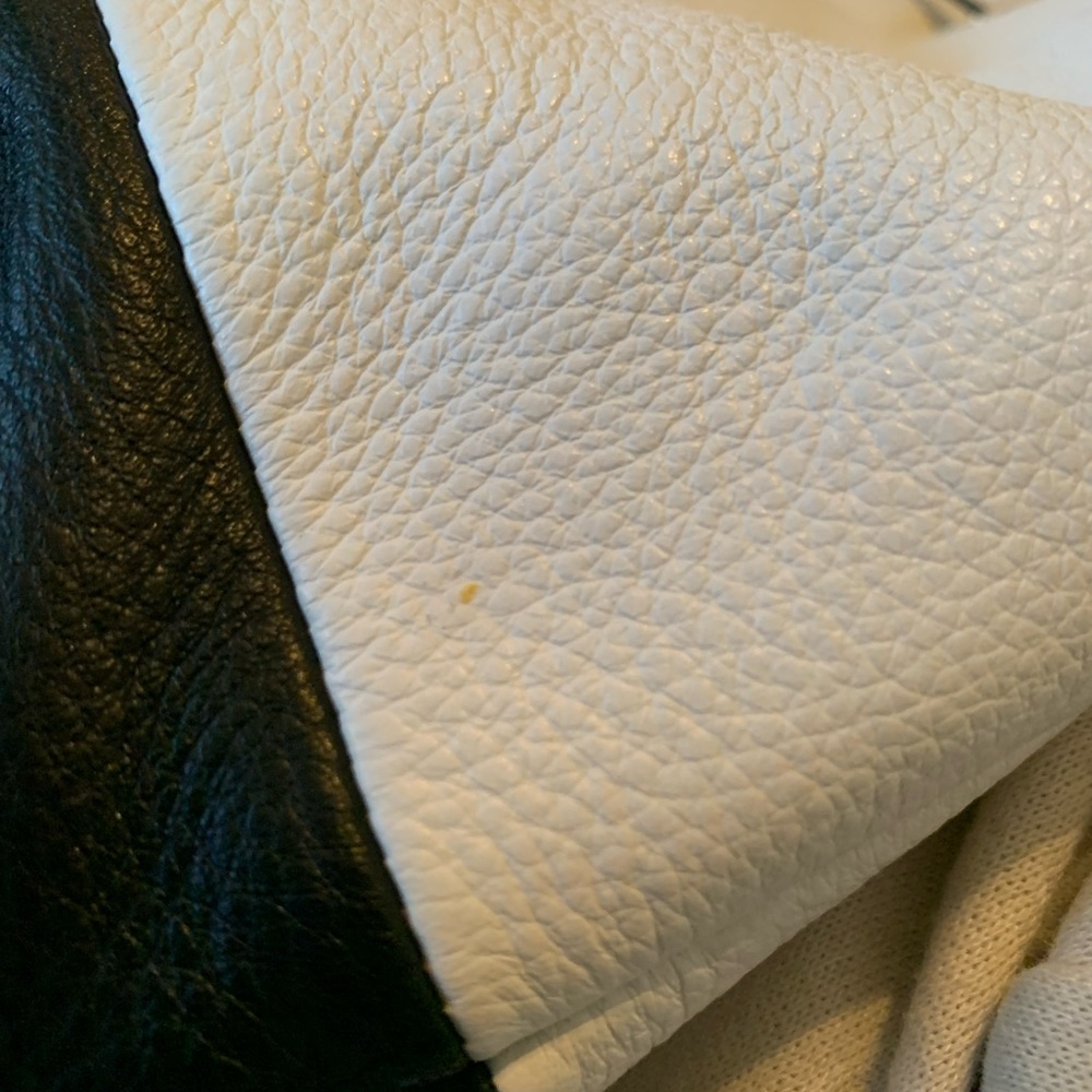 Michael Kors leather bag - Picture 7 of 8